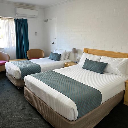 Grand Country Lodge Motel Миттагонг Экстерьер фото